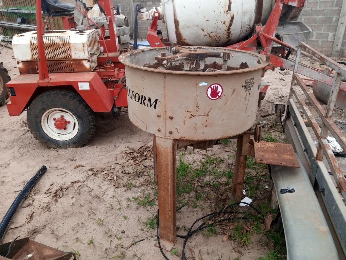 Equipamentos para construção · — image 6