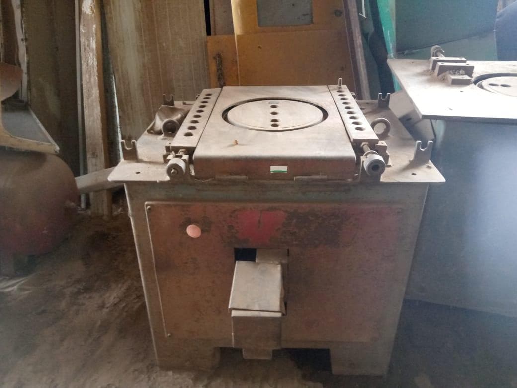 Máquina de cortar ferro · — image 2