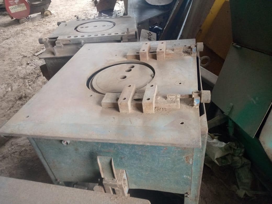 Máquina de cortar ferro · — image 1