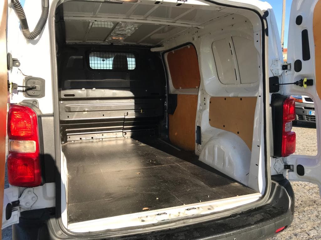 Toyota Proace 1.6 · Ano 2016 — imagen 10