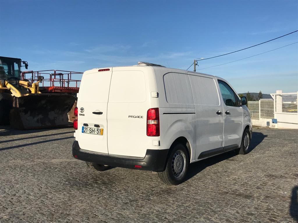 Toyota Proace 1.6 · Ano 2016 — imagen 8