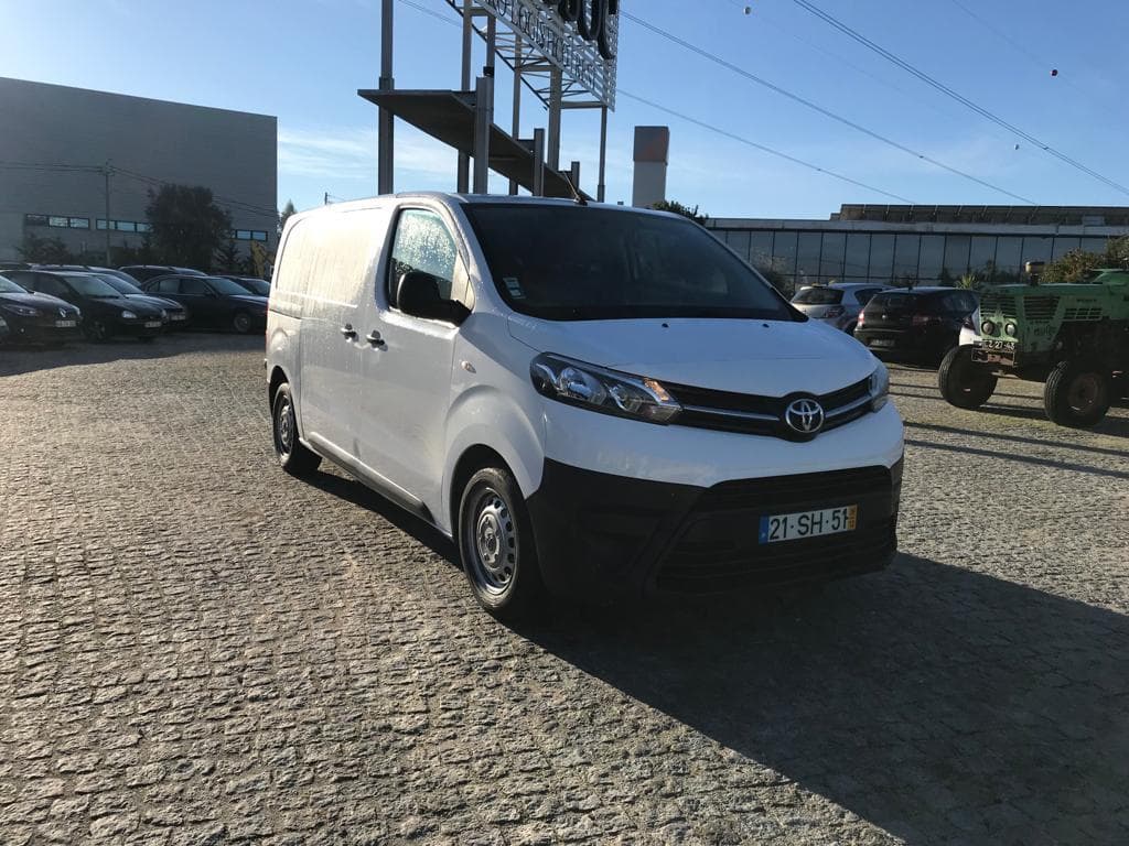 Toyota Proace 1.6 · Ano 2016 — imagen 1