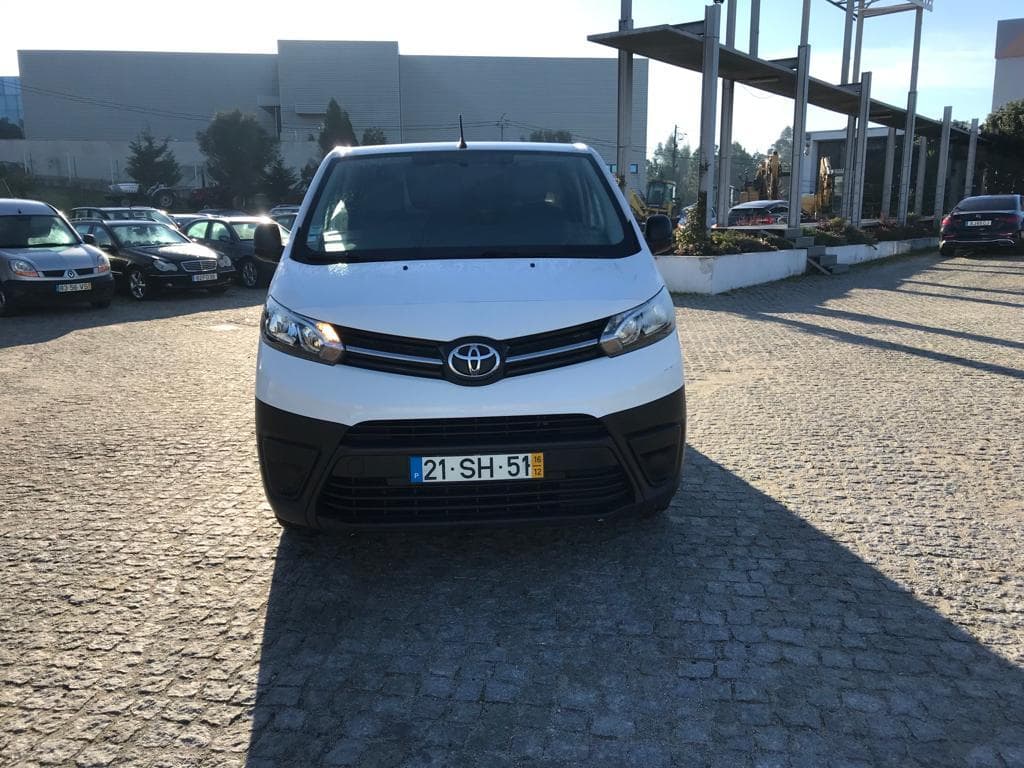 Toyota Proace 1.6 · Ano 2016 — imagen 2