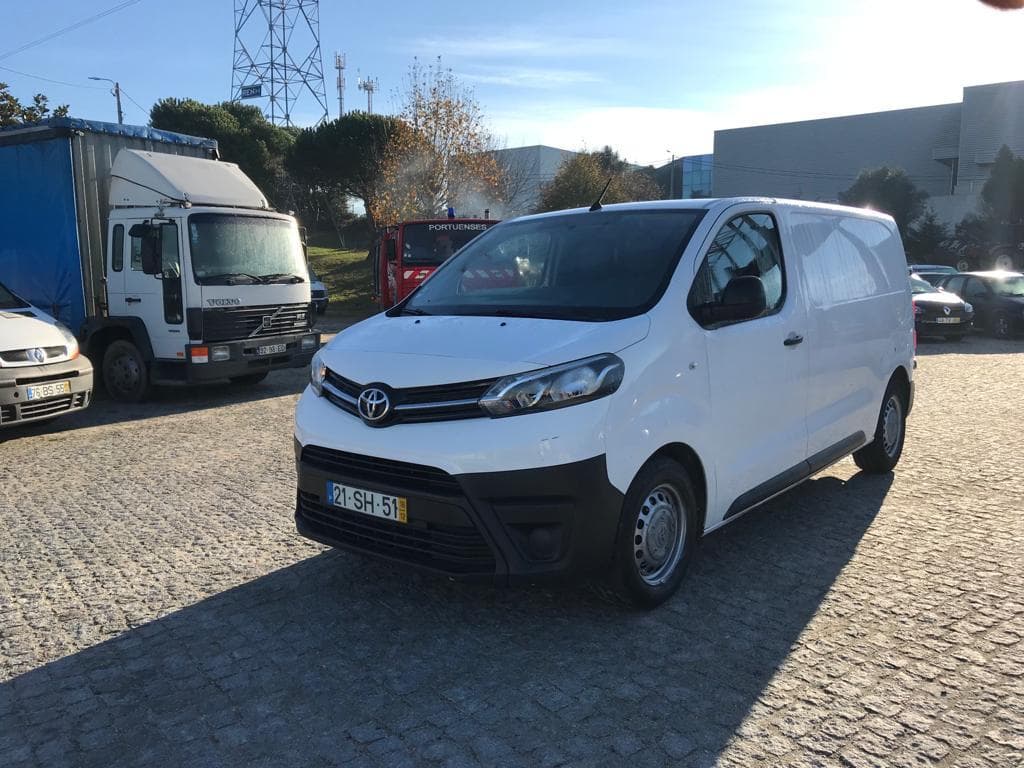 Toyota Proace 1.6 · Ano 2016 — imagen 5