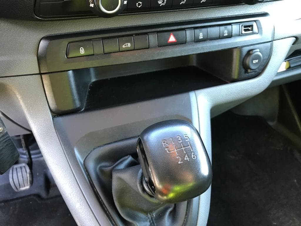 Toyota Proace 1.6 · Ano 2016 — imagen 19