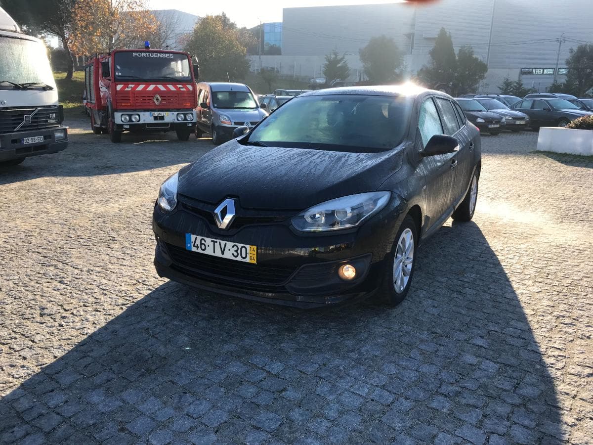 Renault Mégane 1.5 DCI · Ano 2014 — image 3