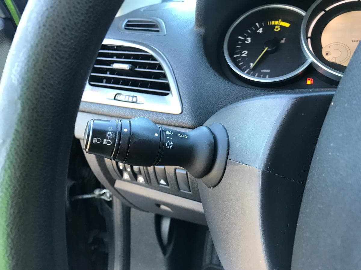 Renault Mégane 1.5 DCI · Ano 2014 — image 19