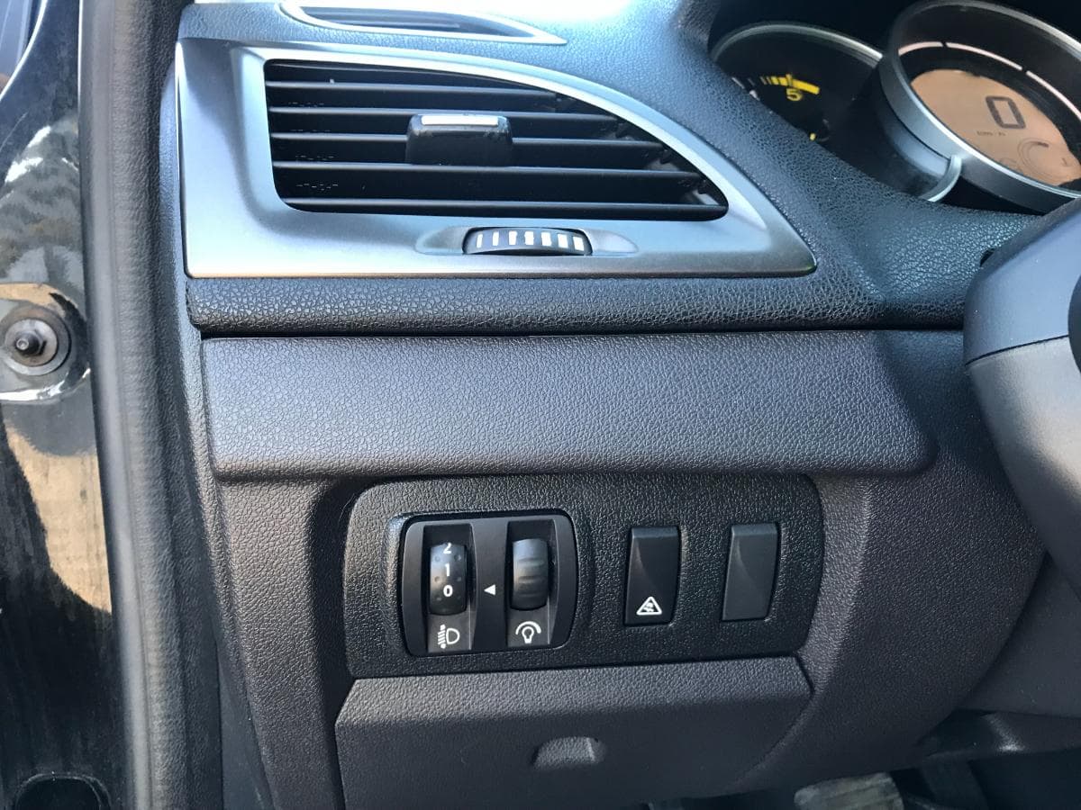 Renault Mégane 1.5 DCI · Ano 2014 — image 25