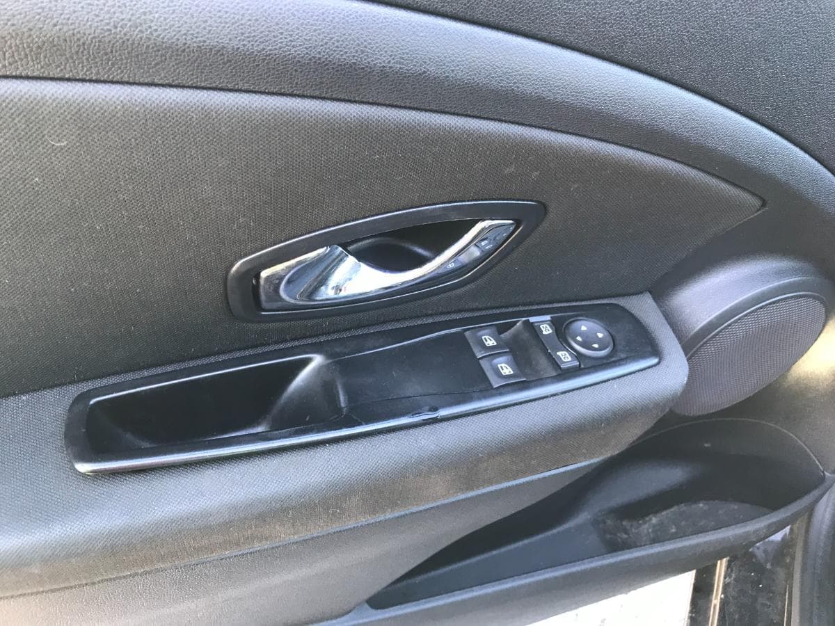 Renault Mégane 1.5 DCI · Ano 2014 — image 24
