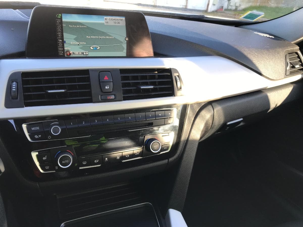 BMW 320D · Ano 2015 — image 19