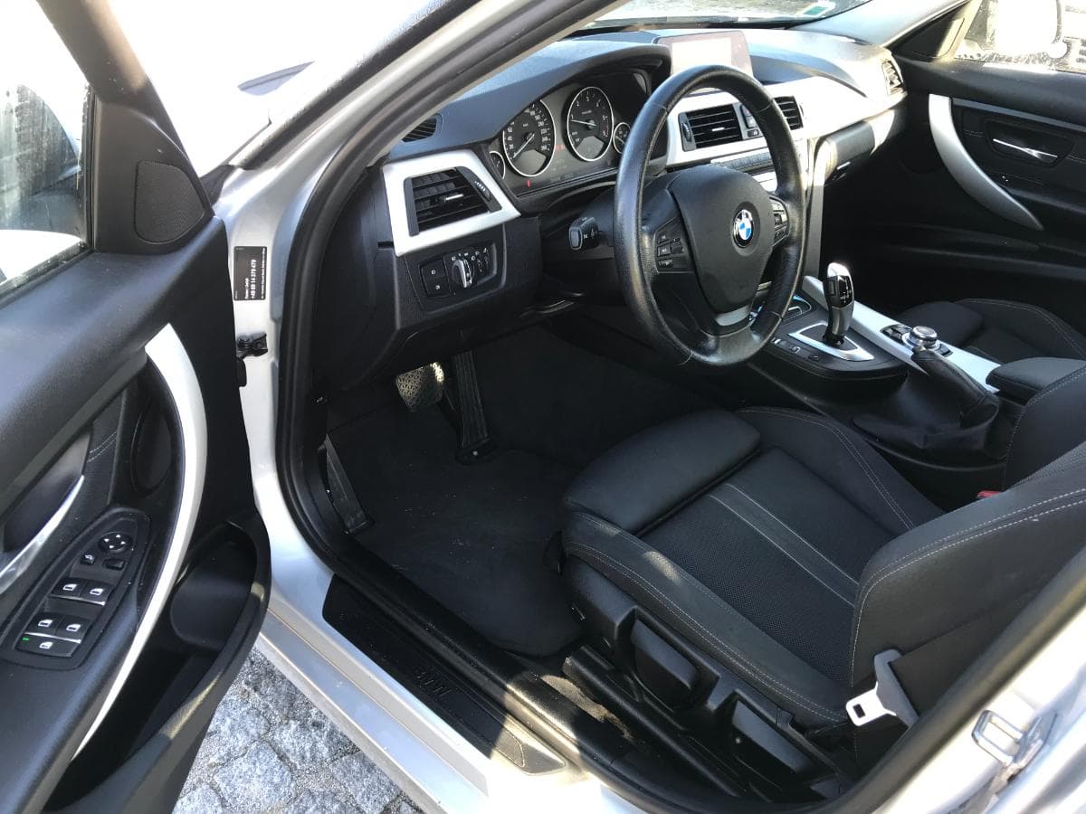 BMW 320D · Ano 2015 — image 18
