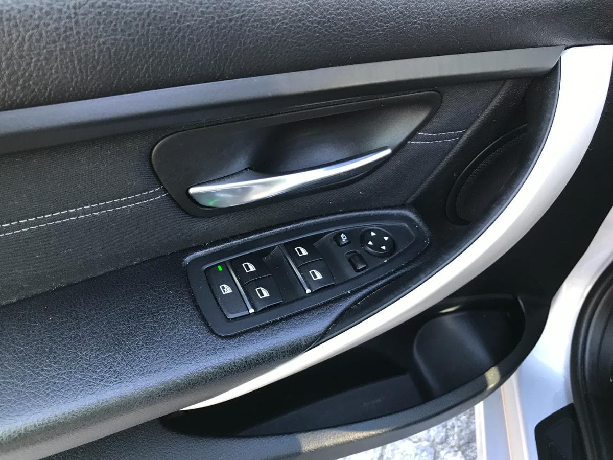 BMW 320D · Ano 2015 — image 24