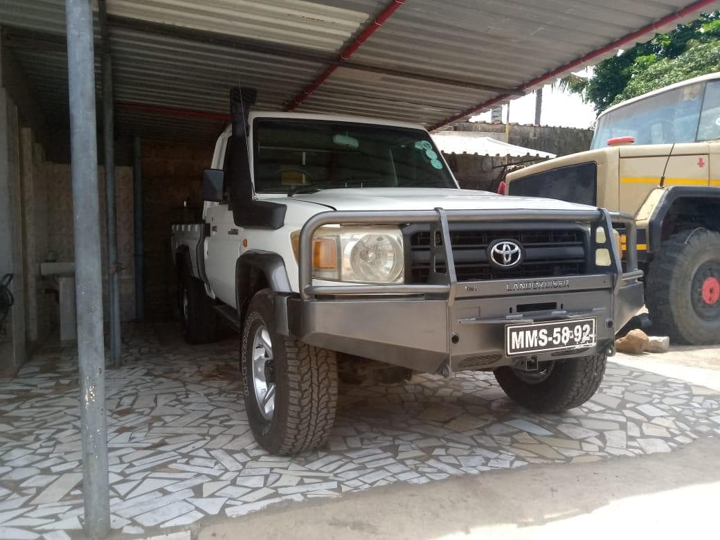 Toyota Land Cruiser · — imagem 1