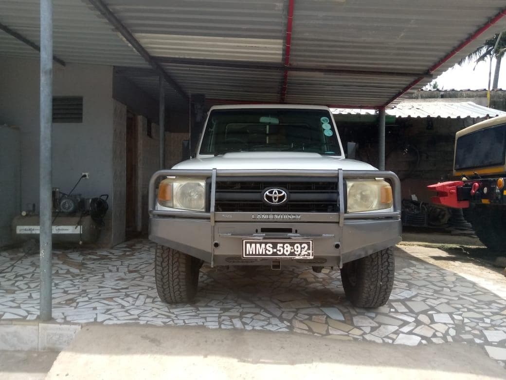 Toyota Land Cruiser · — imagem 3