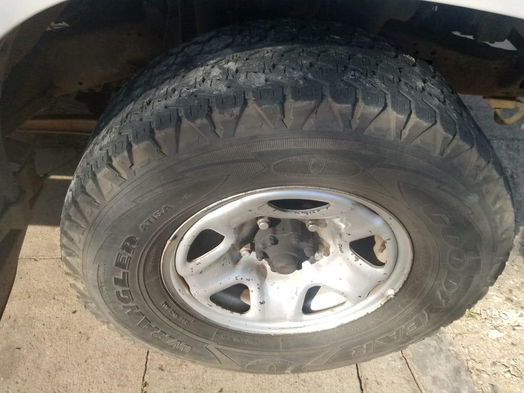 Toyota Land Cruiser GX2 · — imagem 5