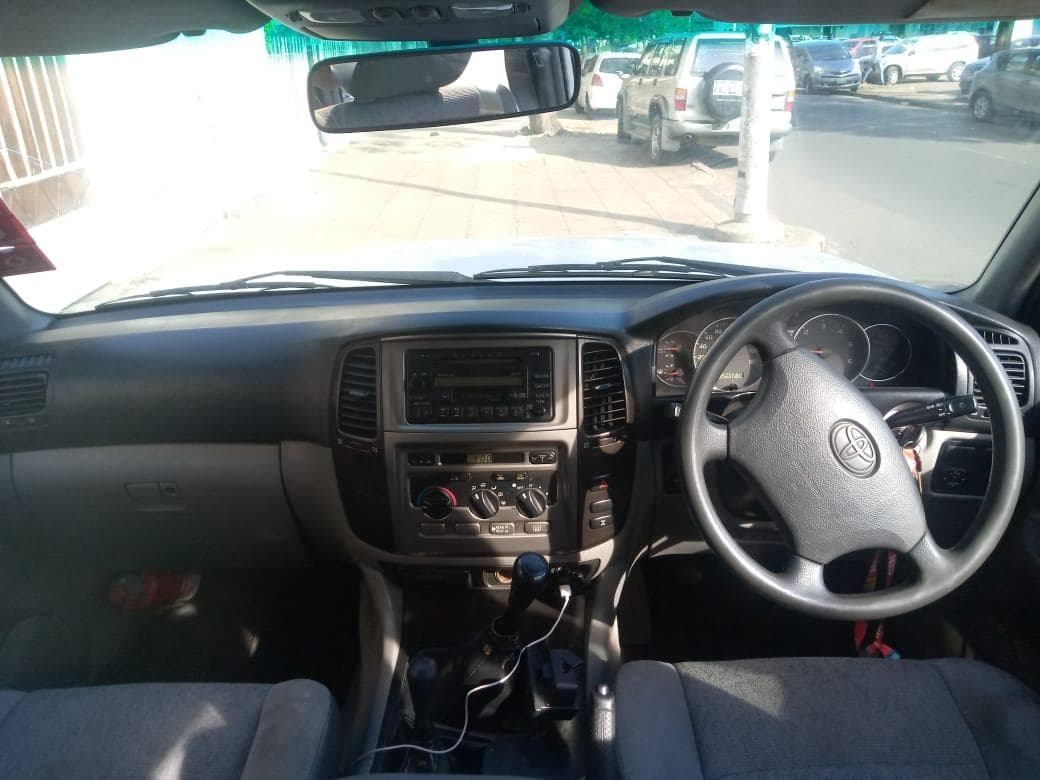 Toyota Land Cruiser GX2 · — imagem 10
