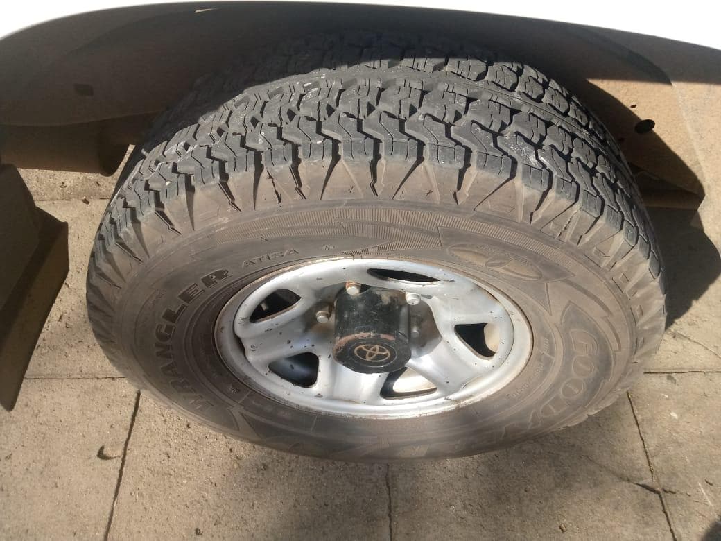 Toyota Land Cruiser GX2 · — imagem 15