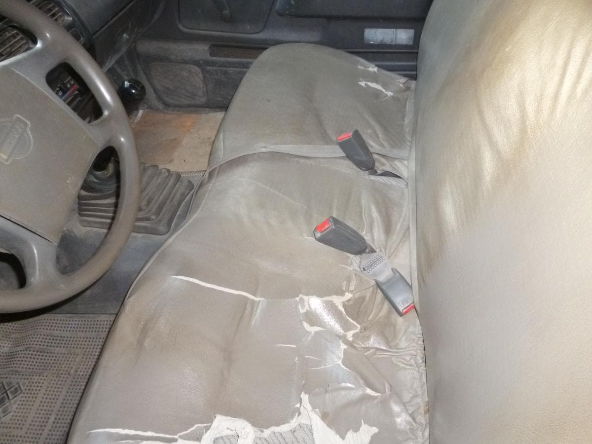 Nissan D22 — imagen 4