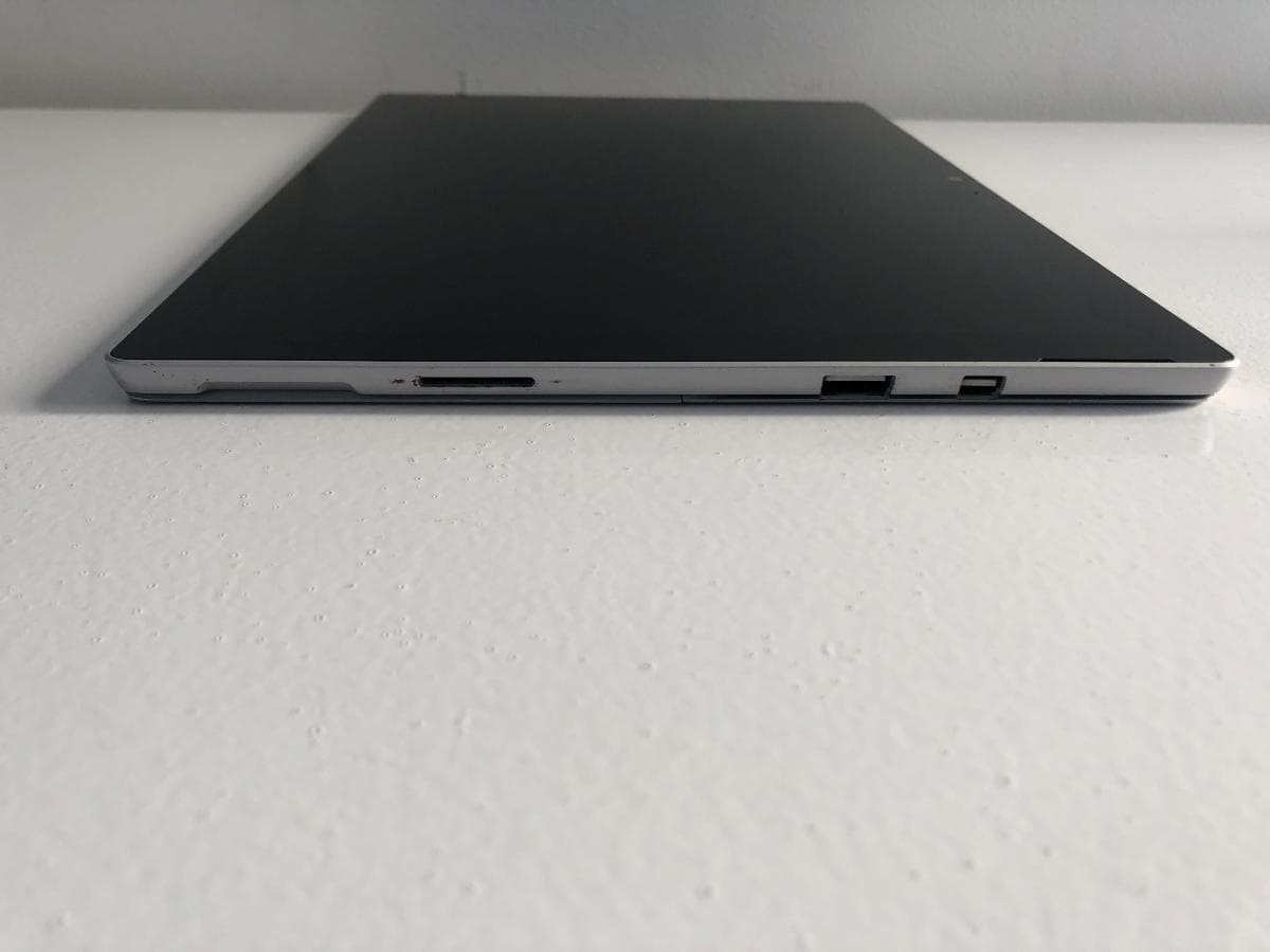 Surface Pro 5 — imagem 2