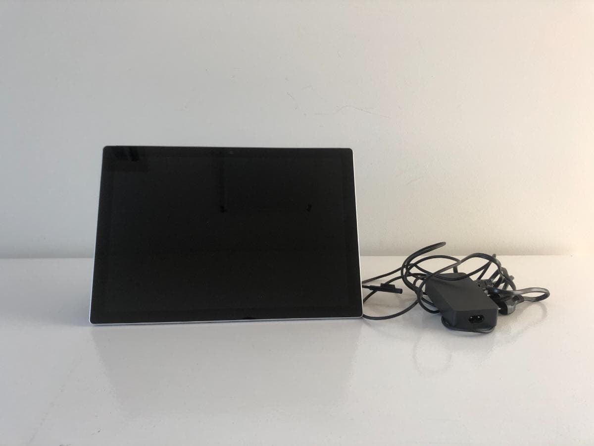 Surface Pro 5 — imagem 1