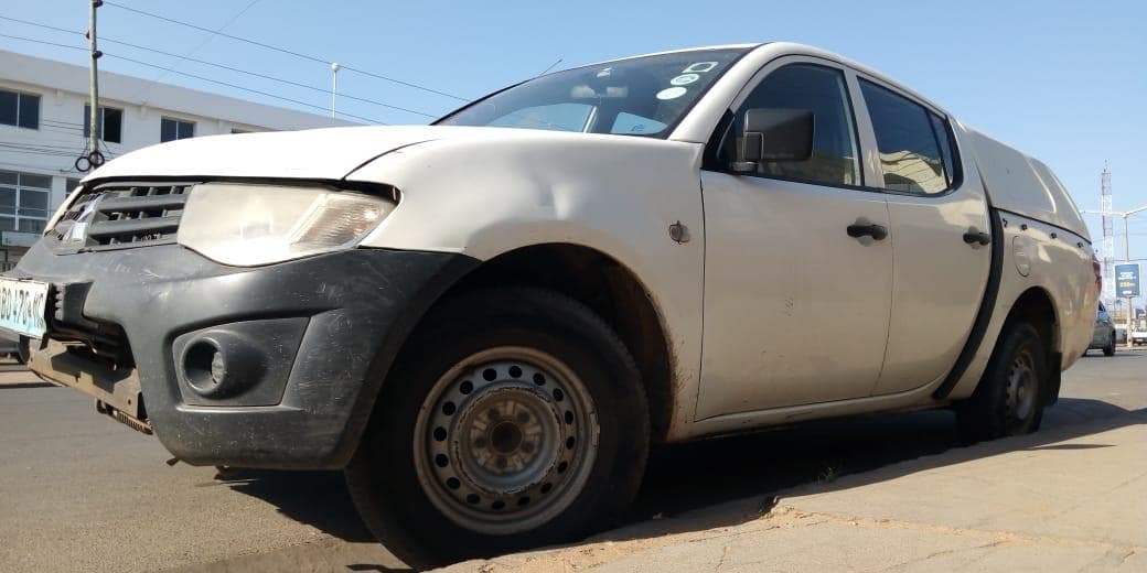 Mitsubishi L200 · — imagem 2
