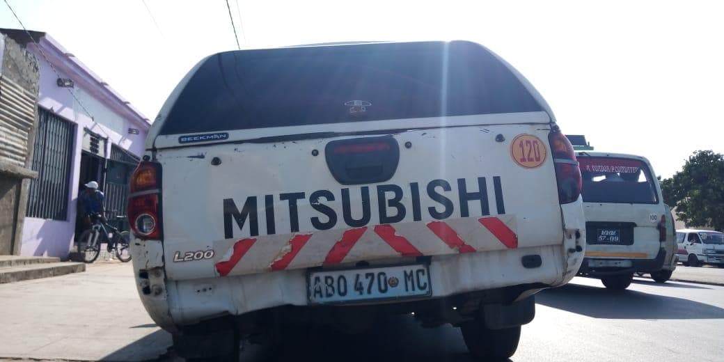 Mitsubishi L200 · — imagem 3