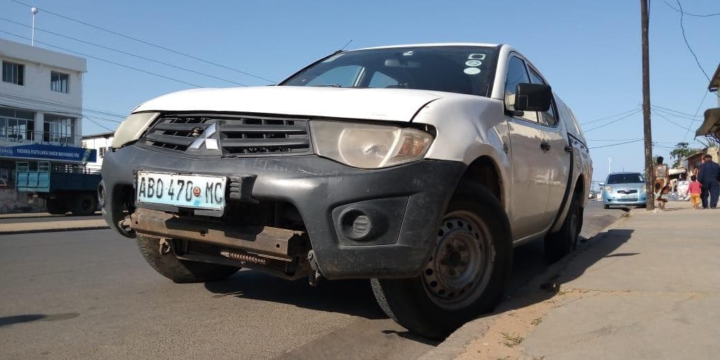 Mitsubishi L200 · — imagem 4