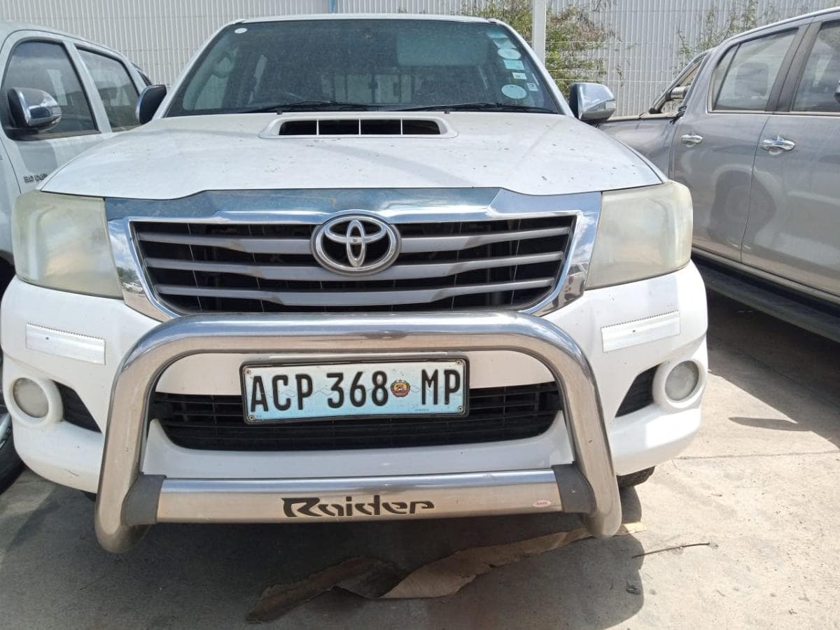 Viatura Toyota Hilux D4D ·