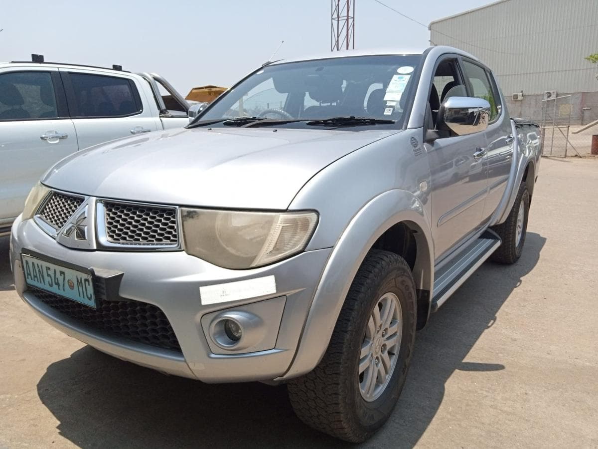 Viatura Mitsubishi L200 ·