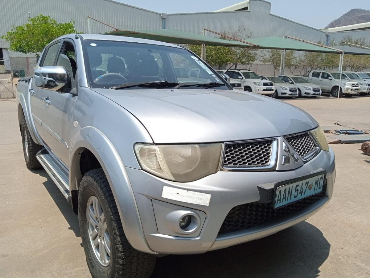 Viatura Mitsubishi L200 · — imagen 9