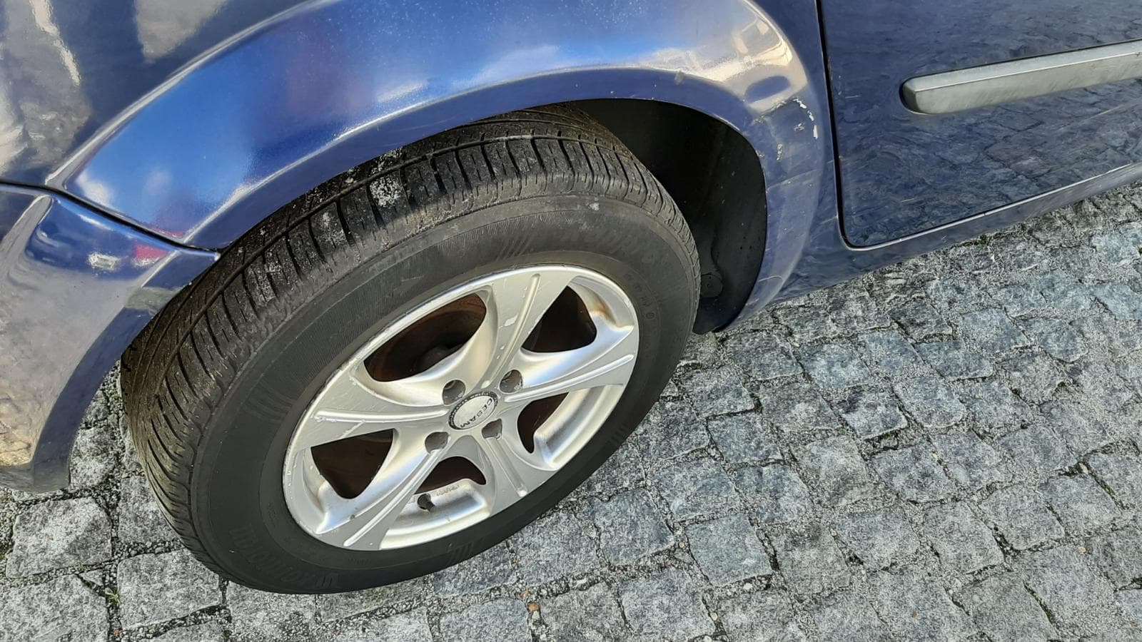 Renault Mégane 1.5 DCI · Ano 2004 — image 13