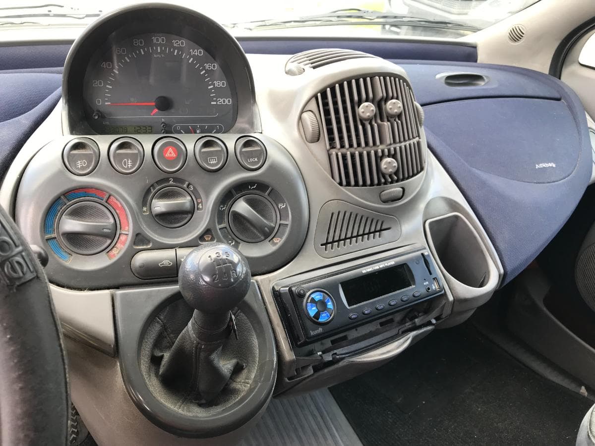 Fiat Multipla 1.9 JTD · Ano 2000 — imagen 23