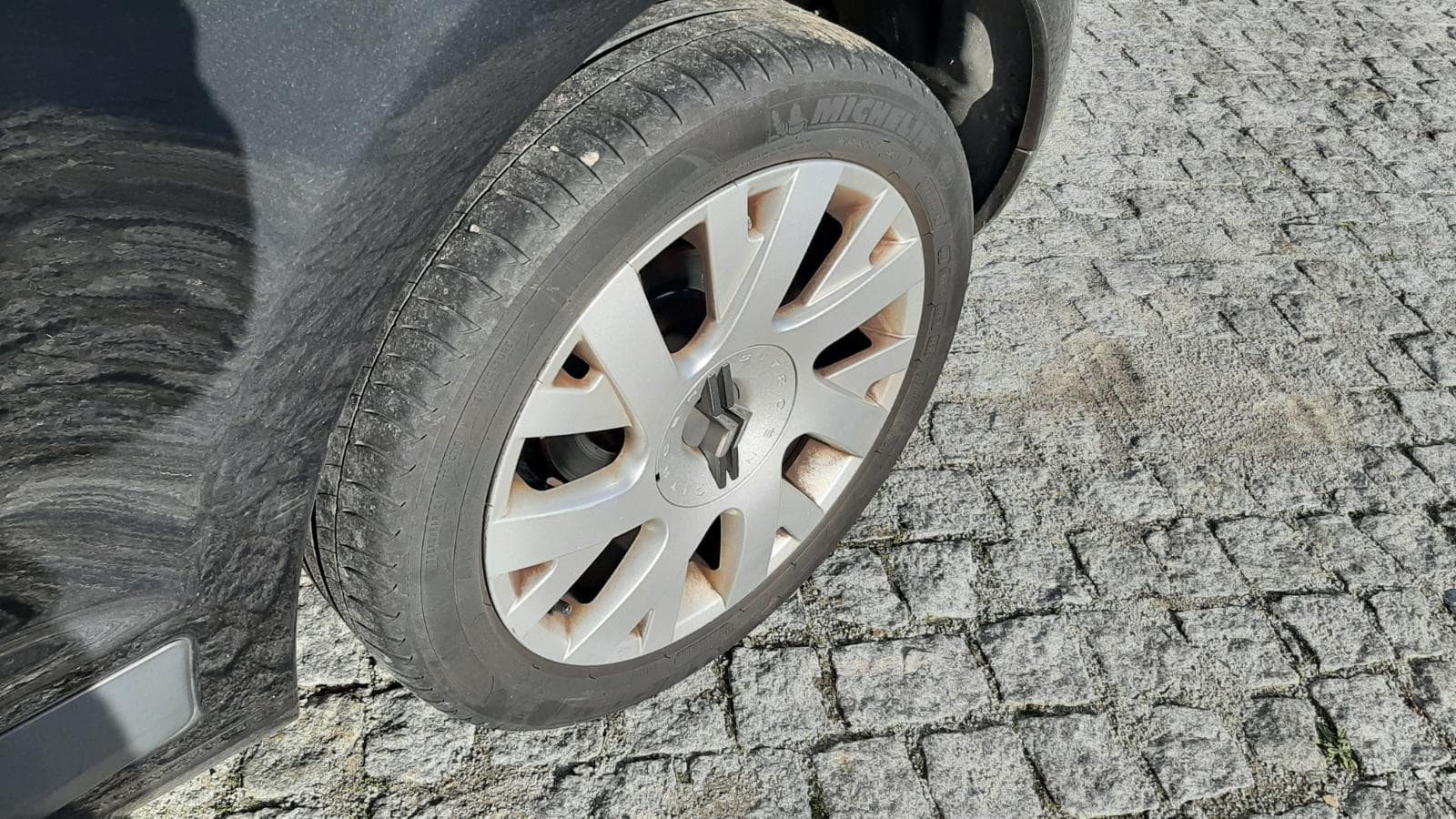 Citroën C4 1.6 HDI · Ano 2005 — imagen 13