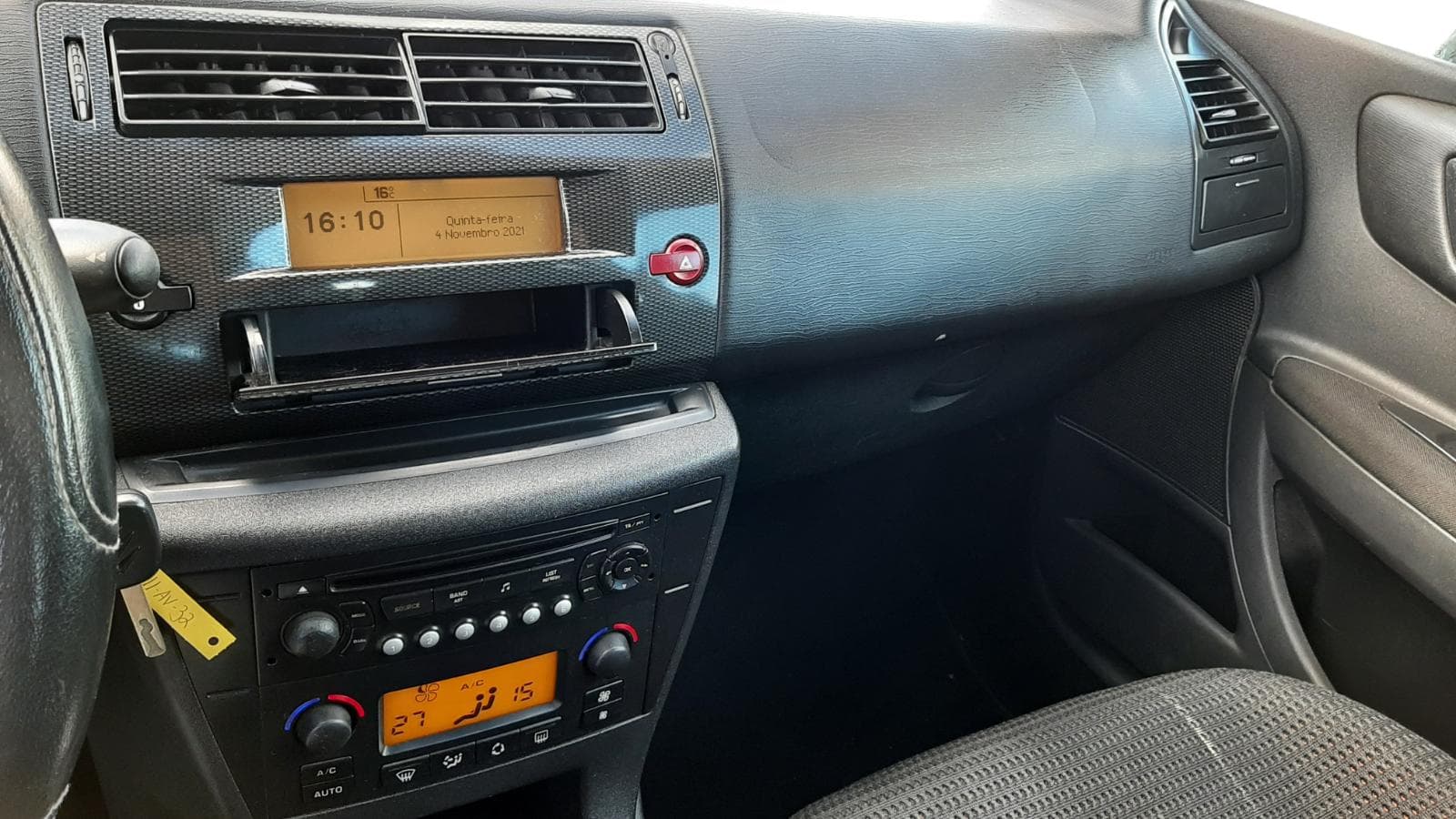 Citroën C4 1.6 HDI · Ano 2005 — imagen 24