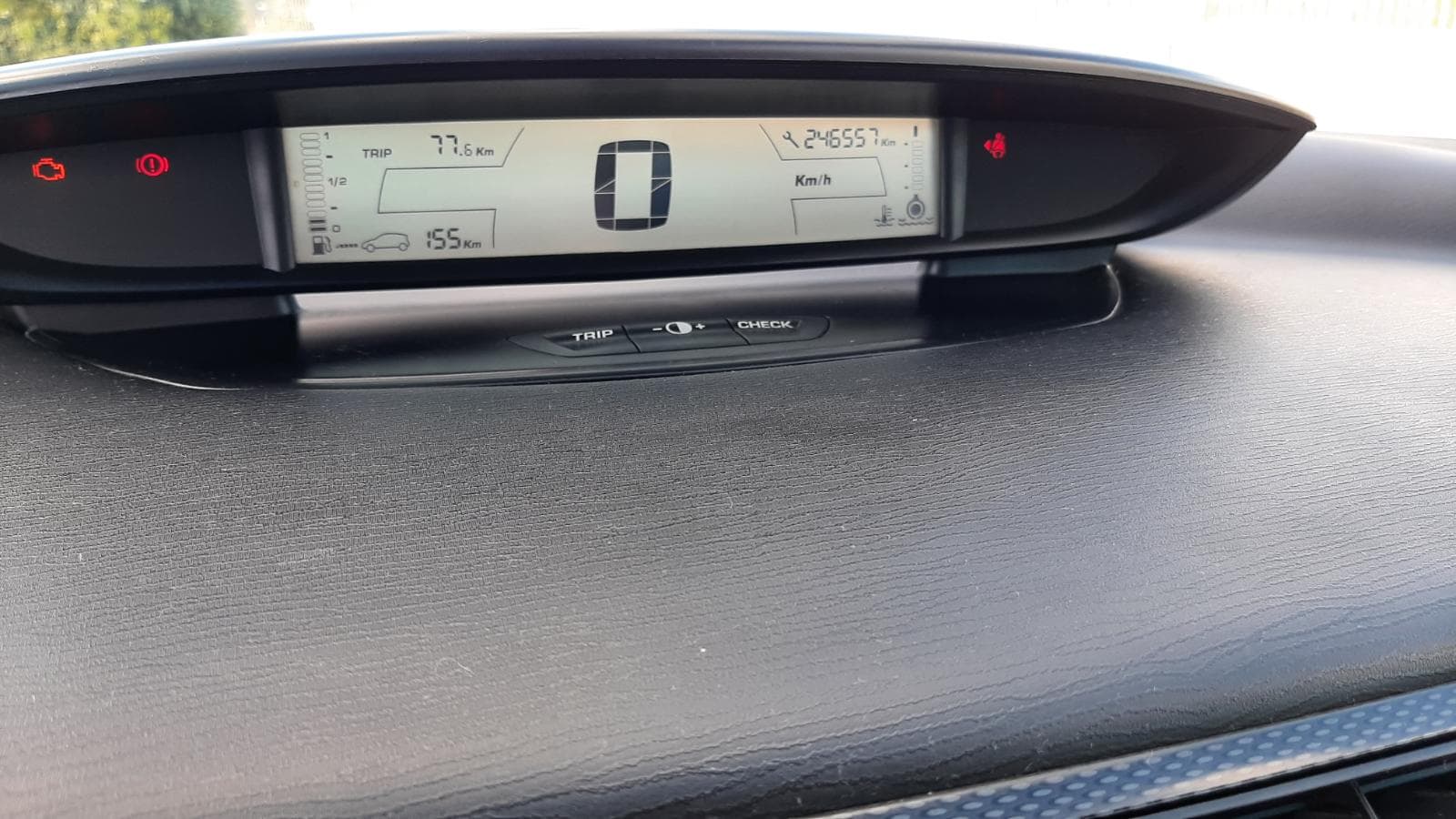 Citroën C4 1.6 HDI · Ano 2005 — imagen 28