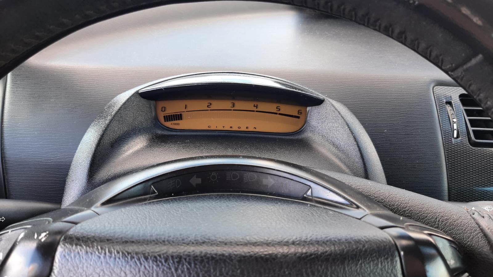 Citroën C4 1.6 HDI · Ano 2005 — imagen 31
