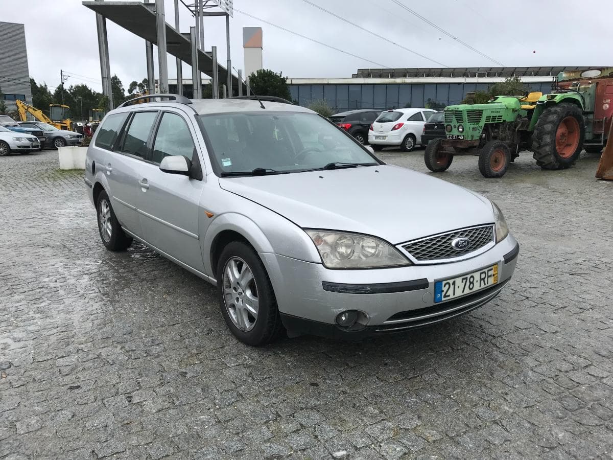 Ford Mondeo 2.0 TDCI · Ano 2001