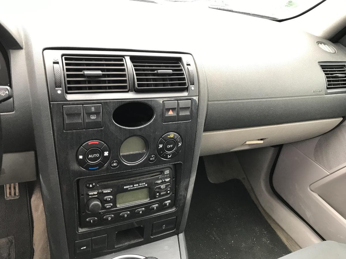 Ford Mondeo 2.0 TDCI · Ano 2001 — imagen 23