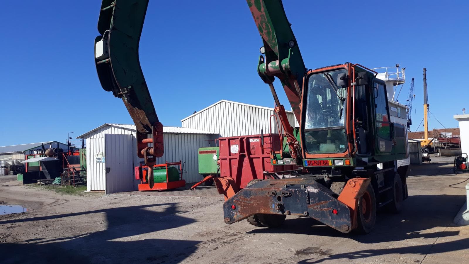 Escavadora LIEBHERR A 904 · Figueira da Foz — imagem 7