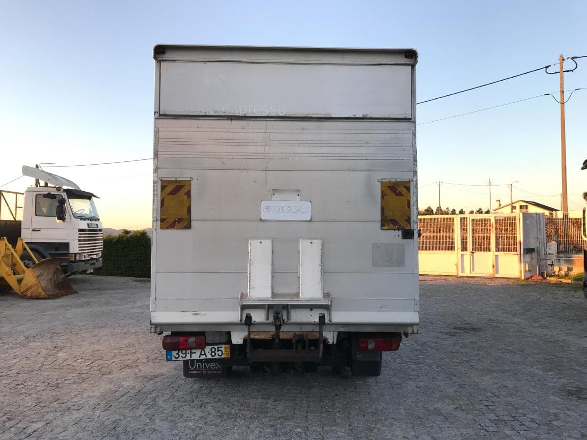 Mitsubishi Canter Fuso 3C13 Com Plataforma Elevatória · Ano de 2007 — imagen 5