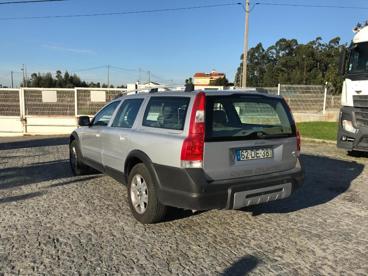 Volvo XC 70 Cross Country 2.4 D5 · Ano 2007 — imagen 5