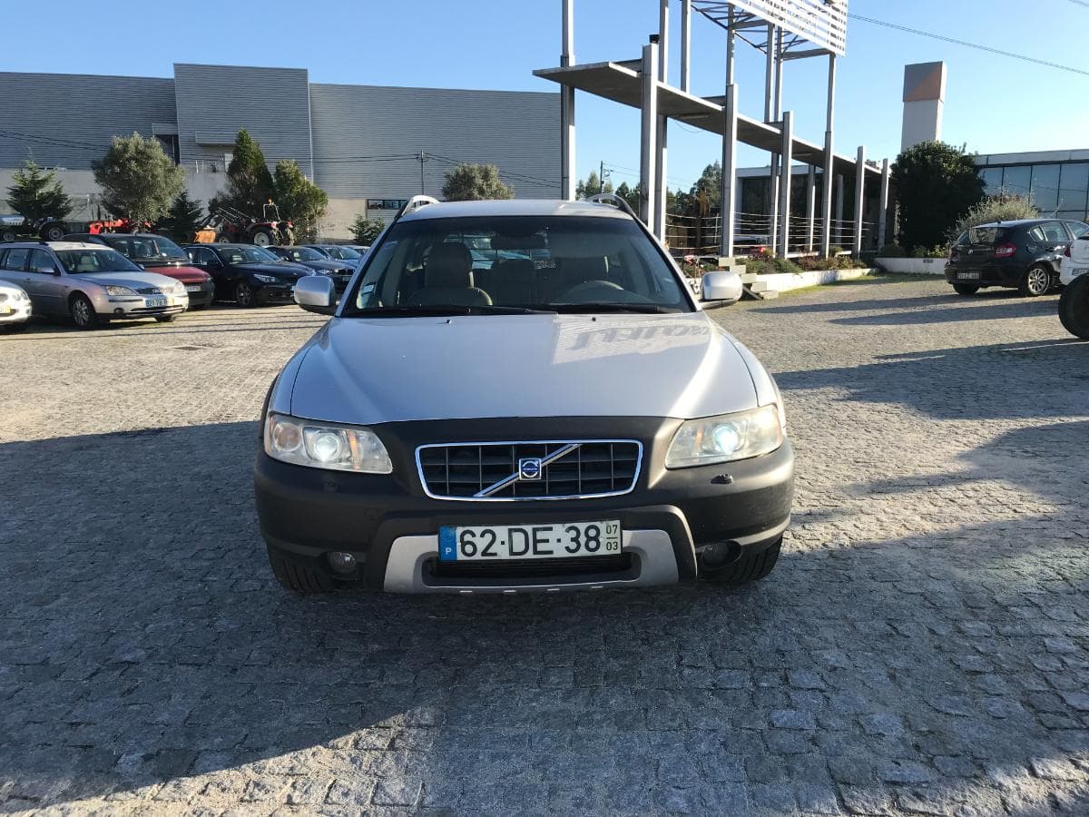 Volvo XC 70 Cross Country 2.4 D5 · Ano 2007 — imagen 2