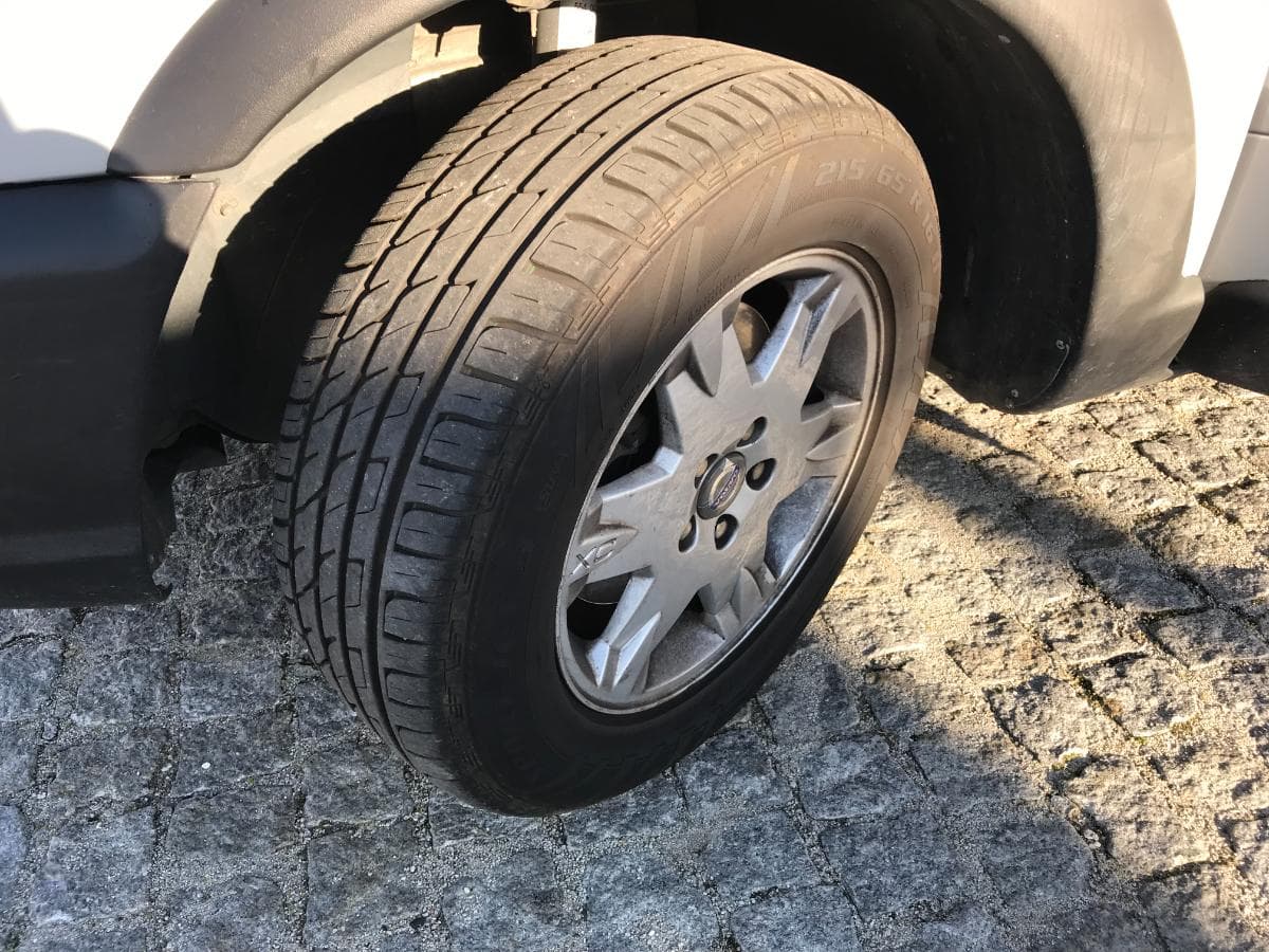 Volvo XC 70 Cross Country 2.4 D5 · Ano 2007 — imagen 15