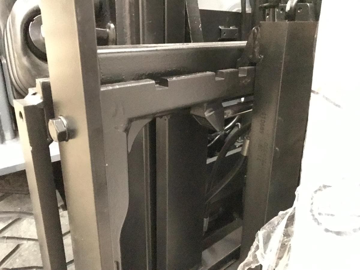Empilhador Eléctrico Toyota 3000 KG — imagen 5