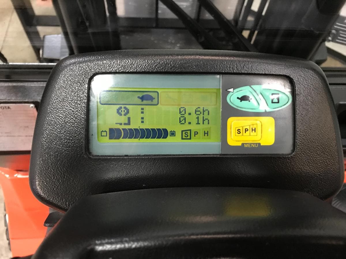 Empilhador Eléctrico Toyota 3000 KG — imagen 12