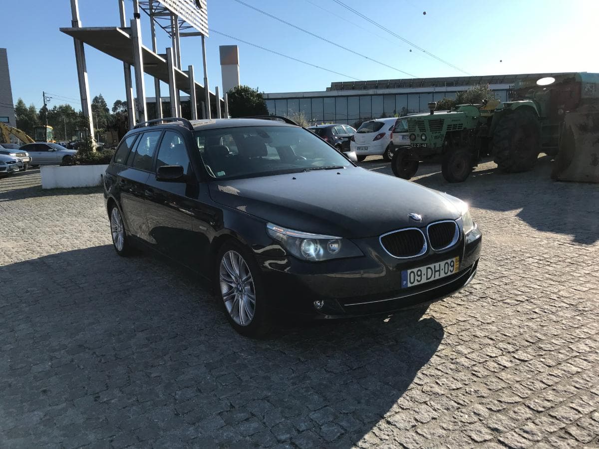 BMW 525 D · Ano 2004 — imagen 1