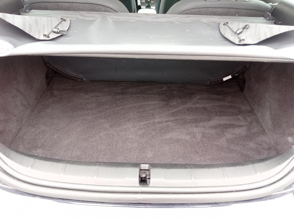 Volvo C30 R Design 1.6 D · Ano 2011 — imagen 9
