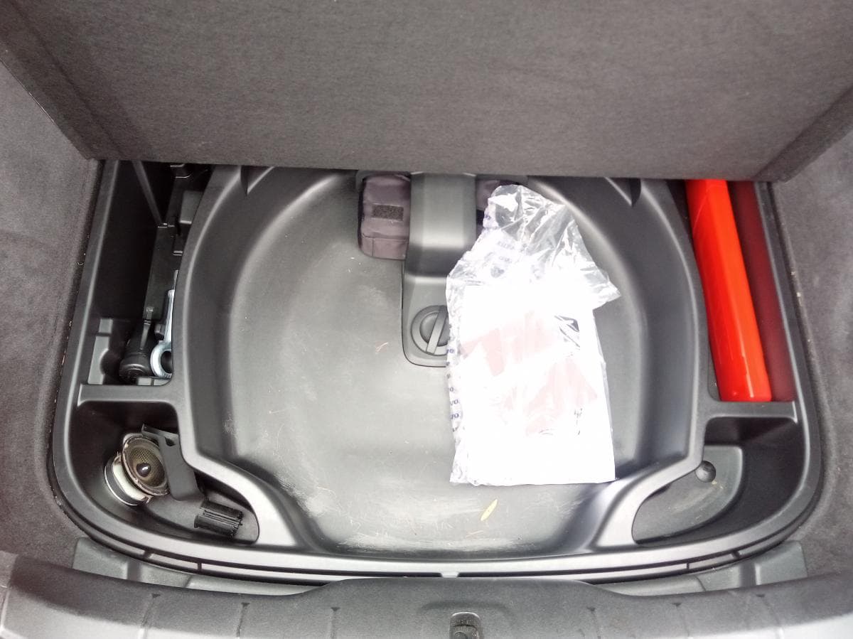 Volvo C30 R Design 1.6 D · Ano 2011 — imagen 10