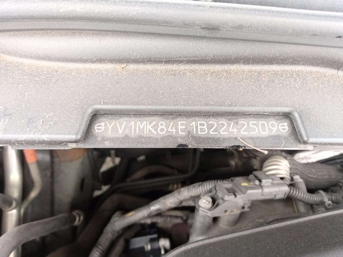 Volvo C30 R Design 1.6 D · Ano 2011 — imagen 4