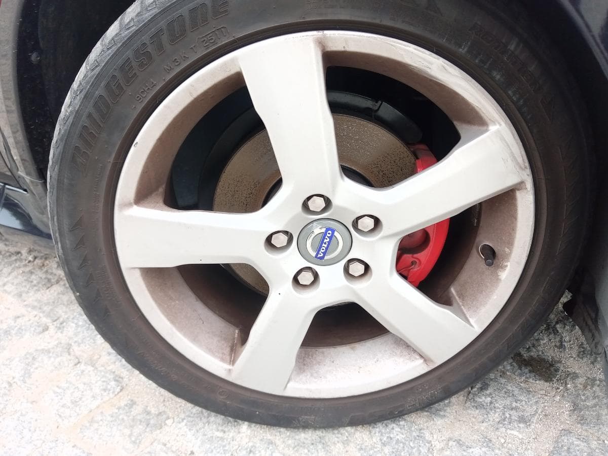 Volvo C30 R Design 1.6 D · Ano 2011 — imagen 12